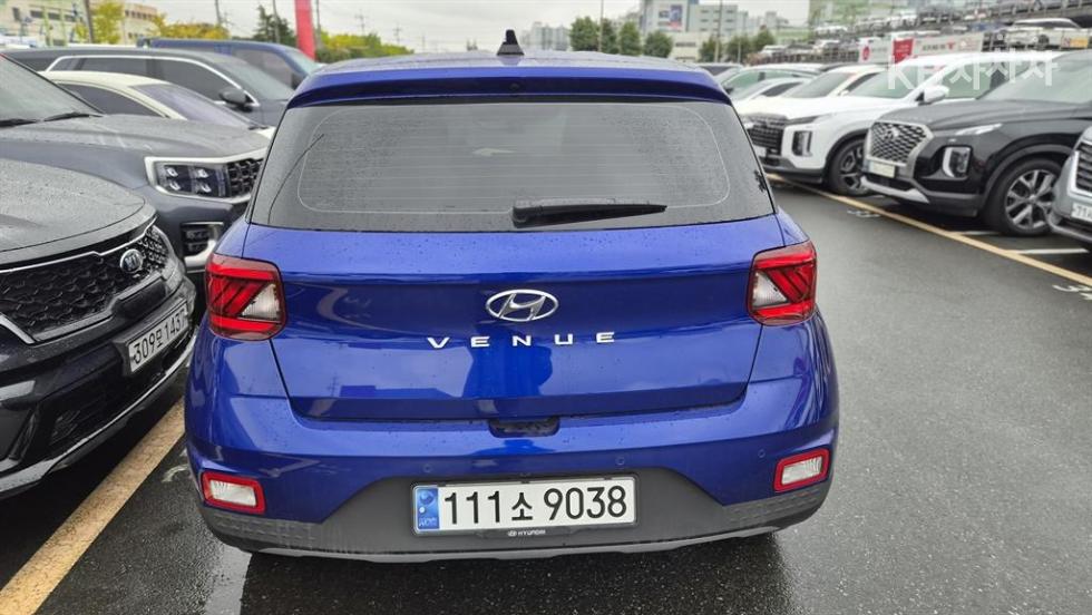 Hyundai Premium — фото 2