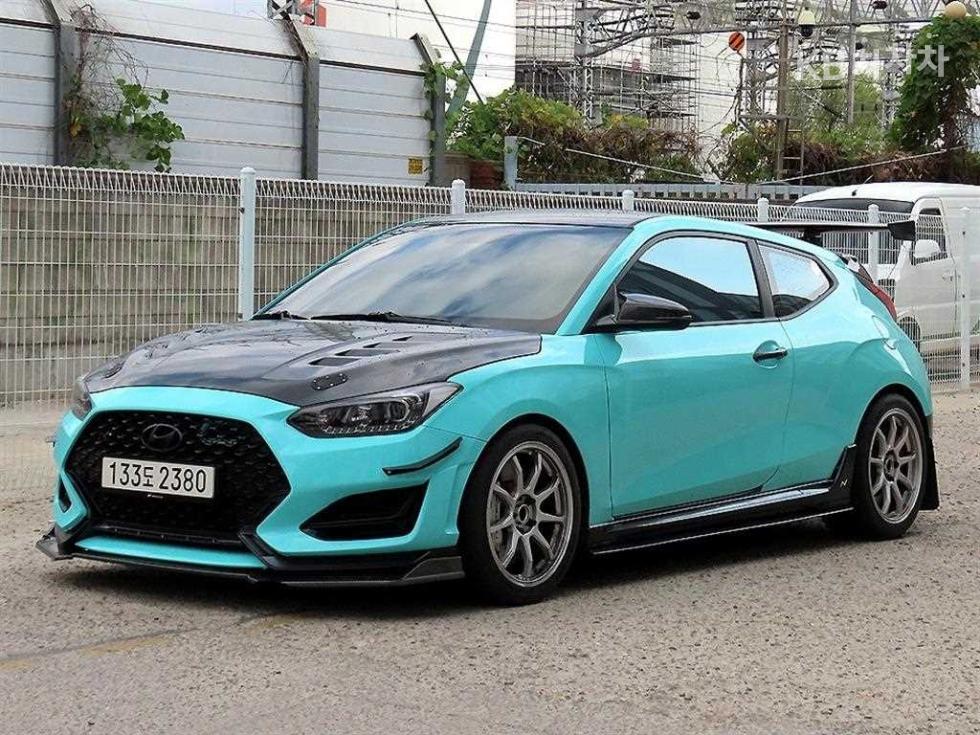 Hyundai Veloster — фото 2