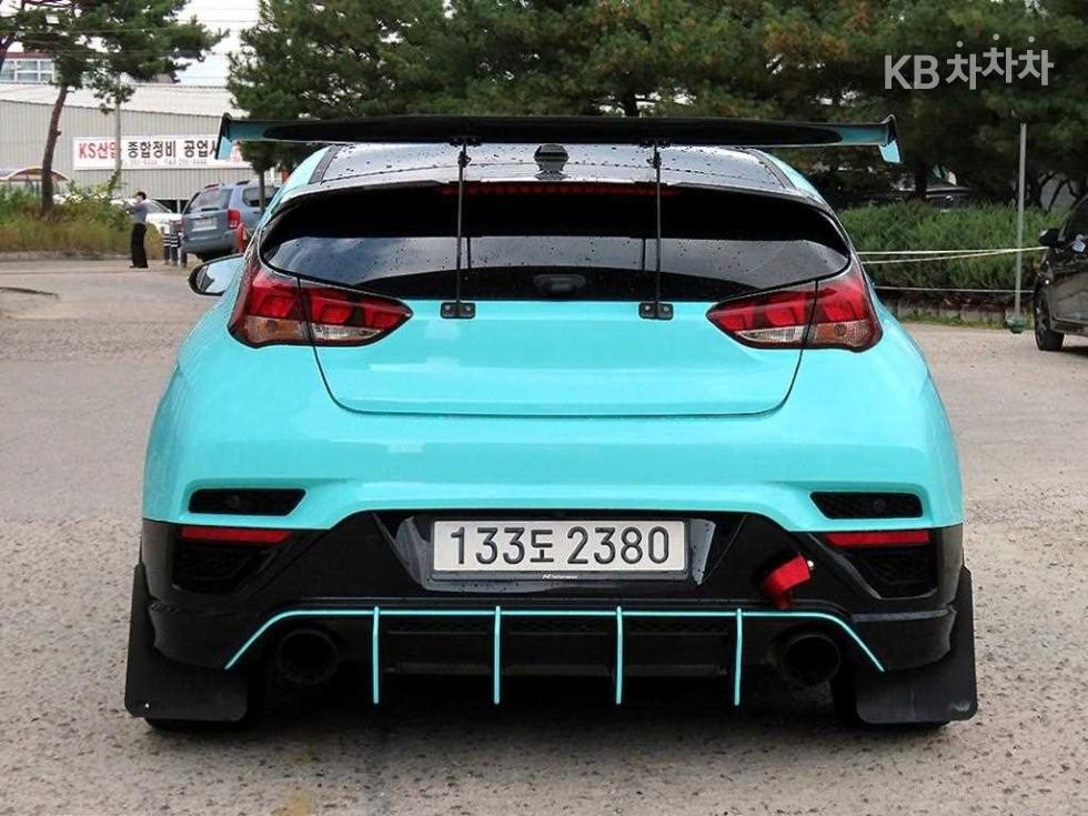 Hyundai Veloster — фото 4