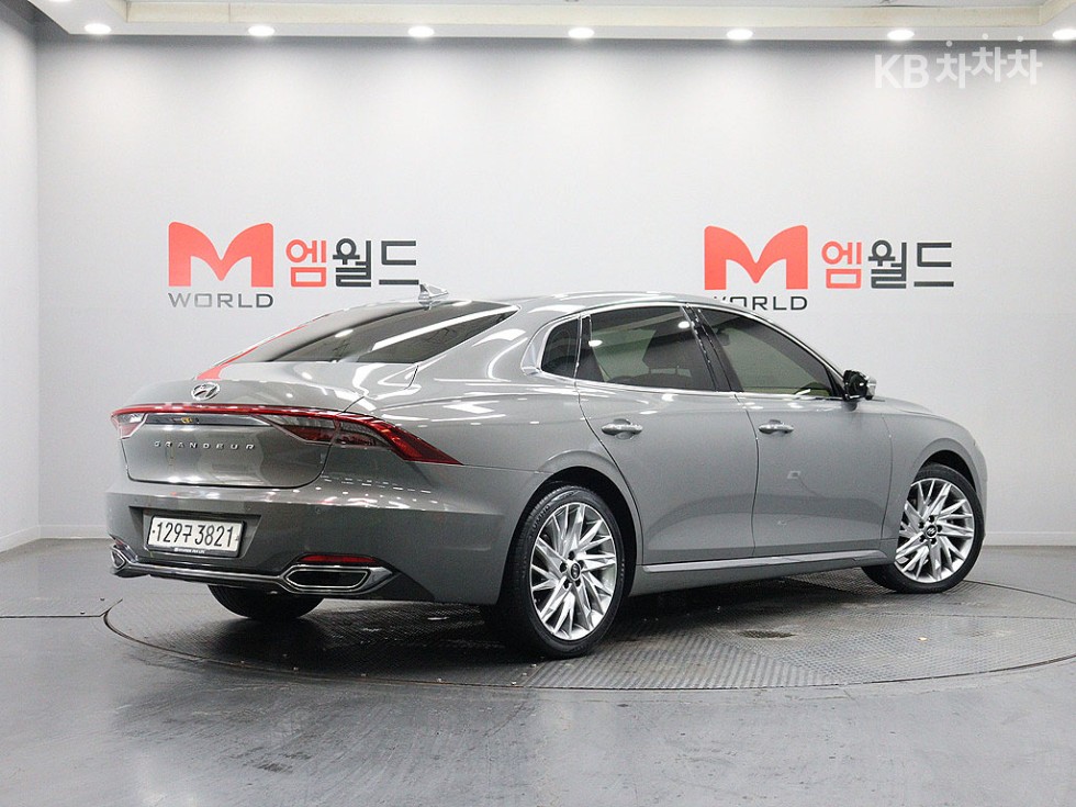 Hyundai Grandeur CALLIGRAPHY — фото 3