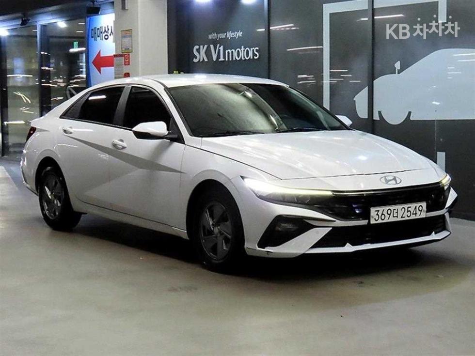 Hyundai Avante Smart — фото 1