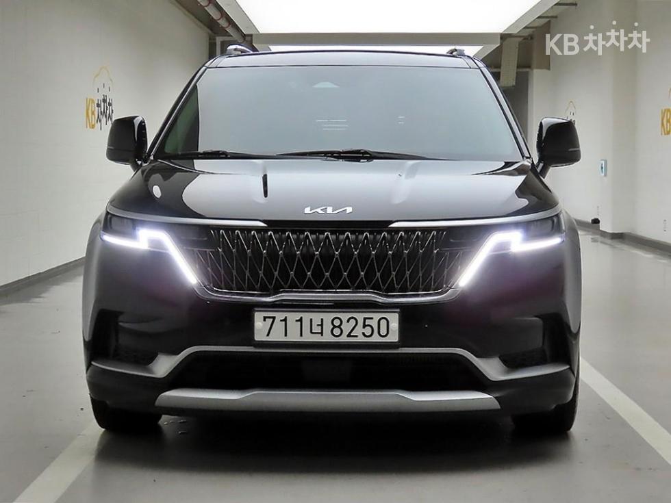 Kia Carnival PRESTIGE — фото 1