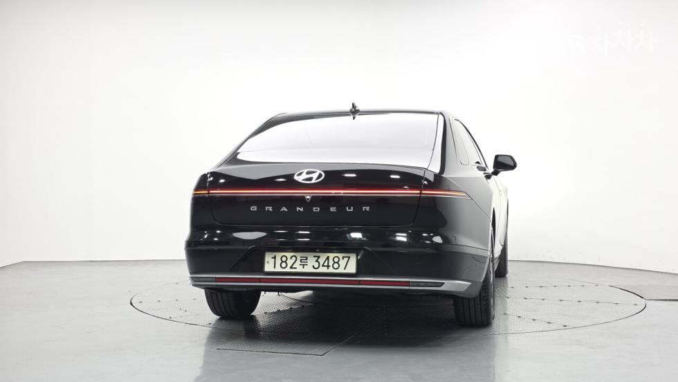 Hyundai Grandeur Premium — фото 4