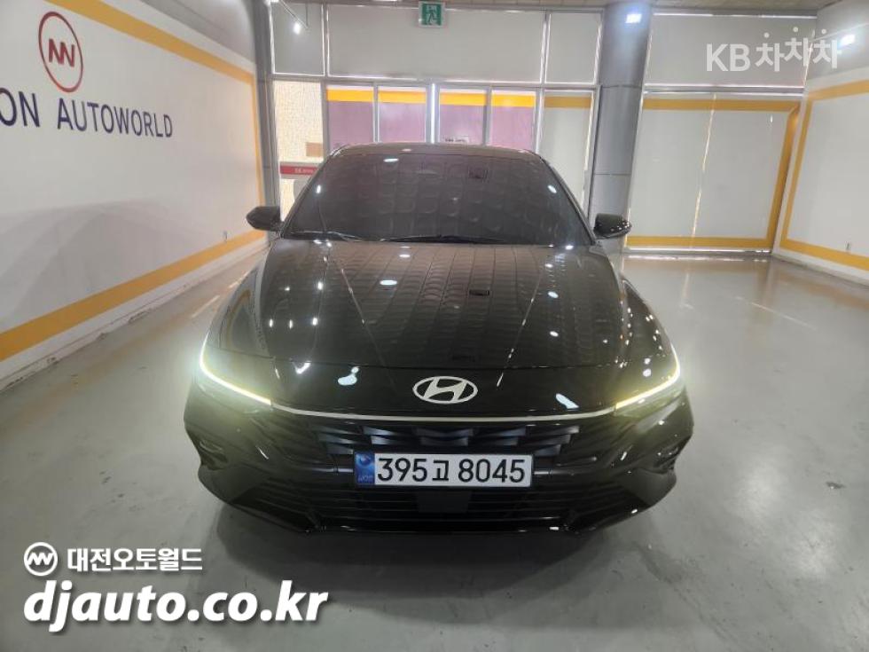 Hyundai Avante — фото 1
