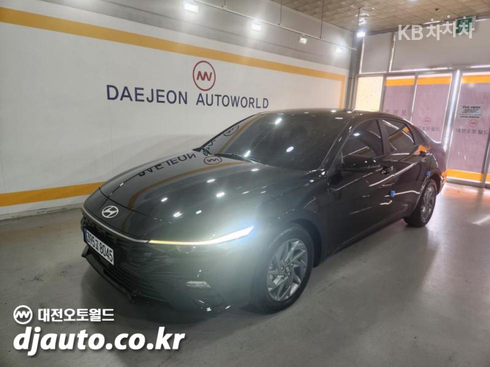 Hyundai Avante — фото 3
