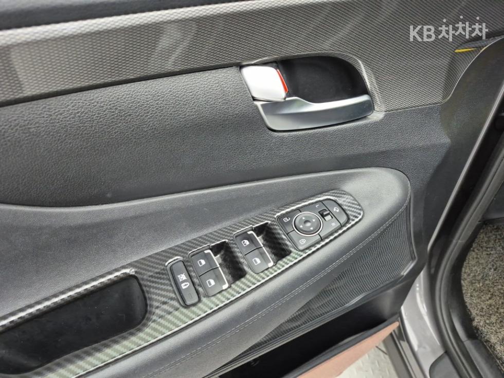 Hyundai Santa Fe — miniaturë 17