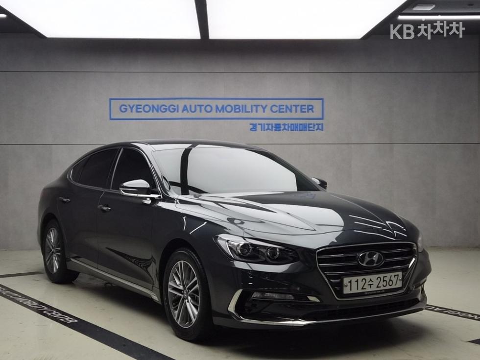 Hyundai Grandeur BASE MODEL — фото 1