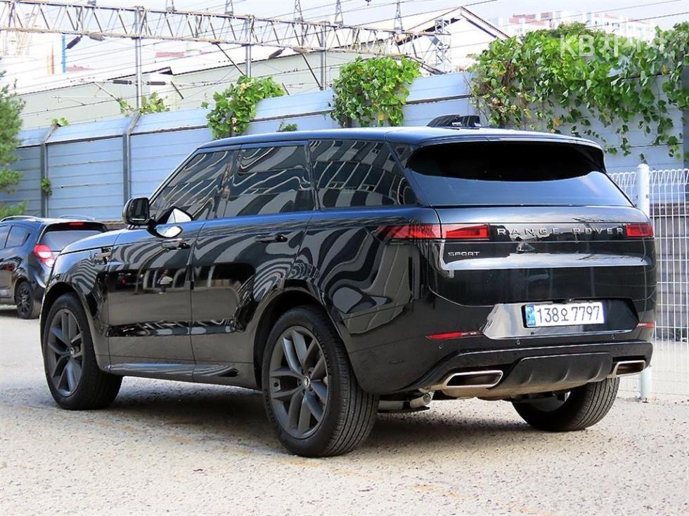 Land Rover Range Rover Sport — miniaturë 3