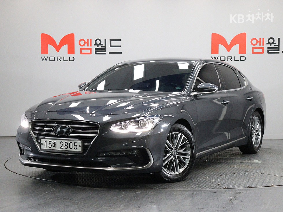 Hyundai Grandeur BASE MODEL — фото 1