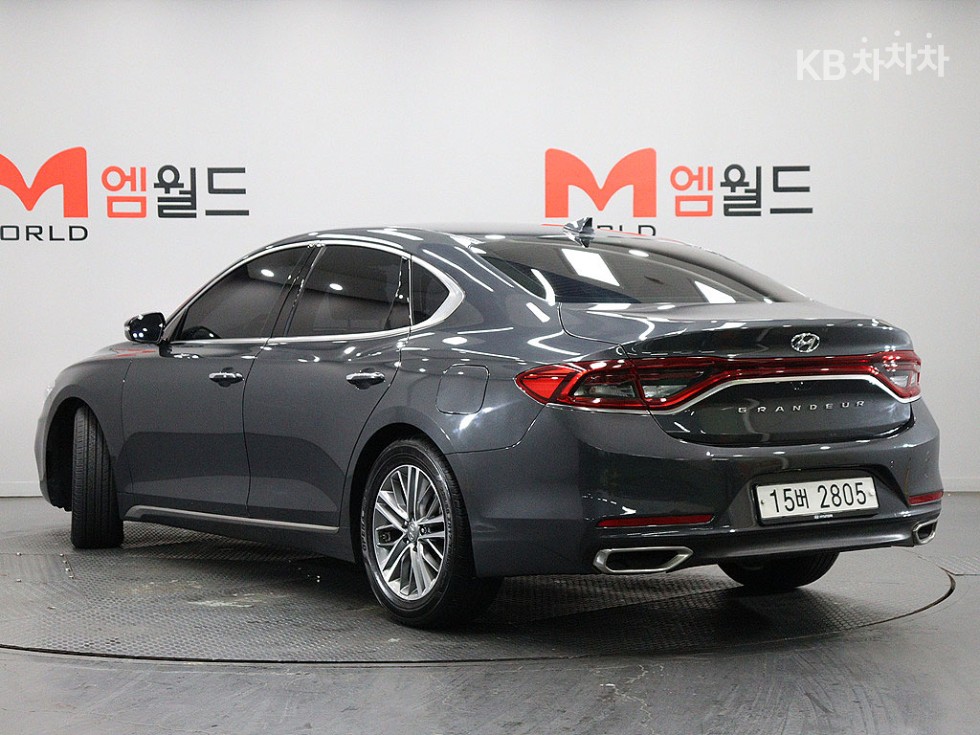 Hyundai Grandeur BASE MODEL — фото 3