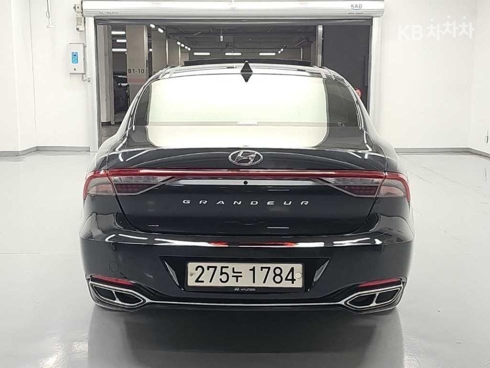 Hyundai Grandeur CALLIGRAPHY — фото 3