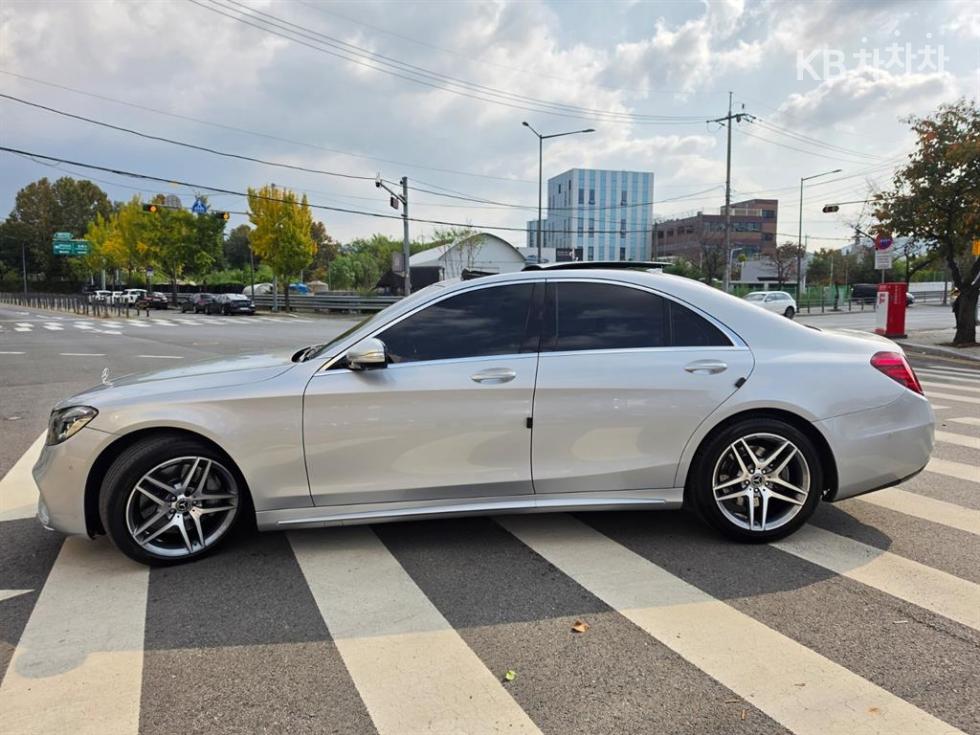 Mercedes-Benz S-Class AMG Line — фото 3