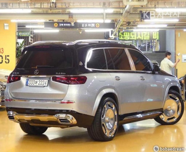 Mercedes-Benz GLS-Class BASE MODEL — фото 3