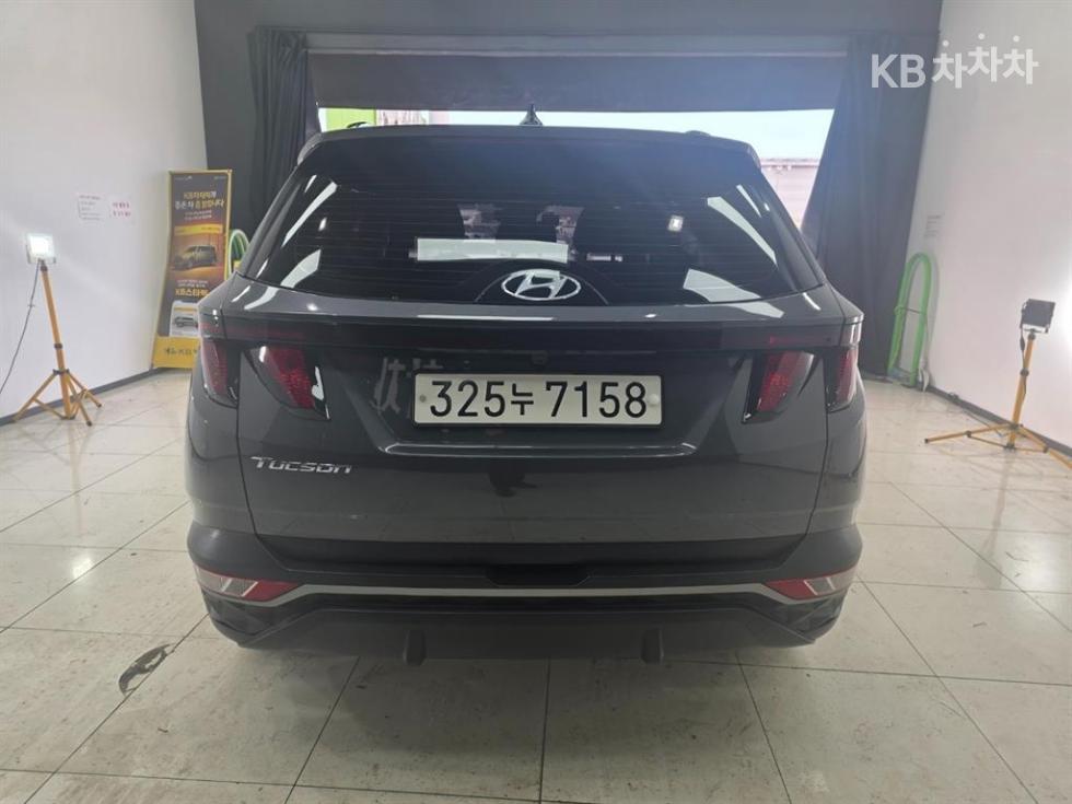 Hyundai Premium — фото 4