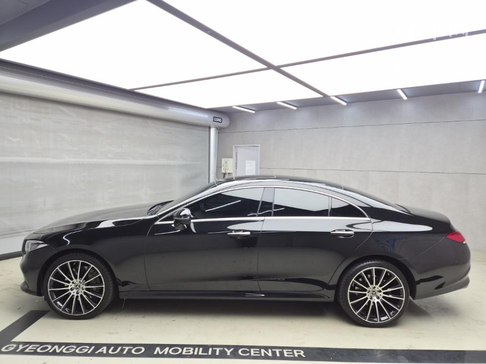 Mercedes-Benz CLS-Class BASE MODEL — фото 4