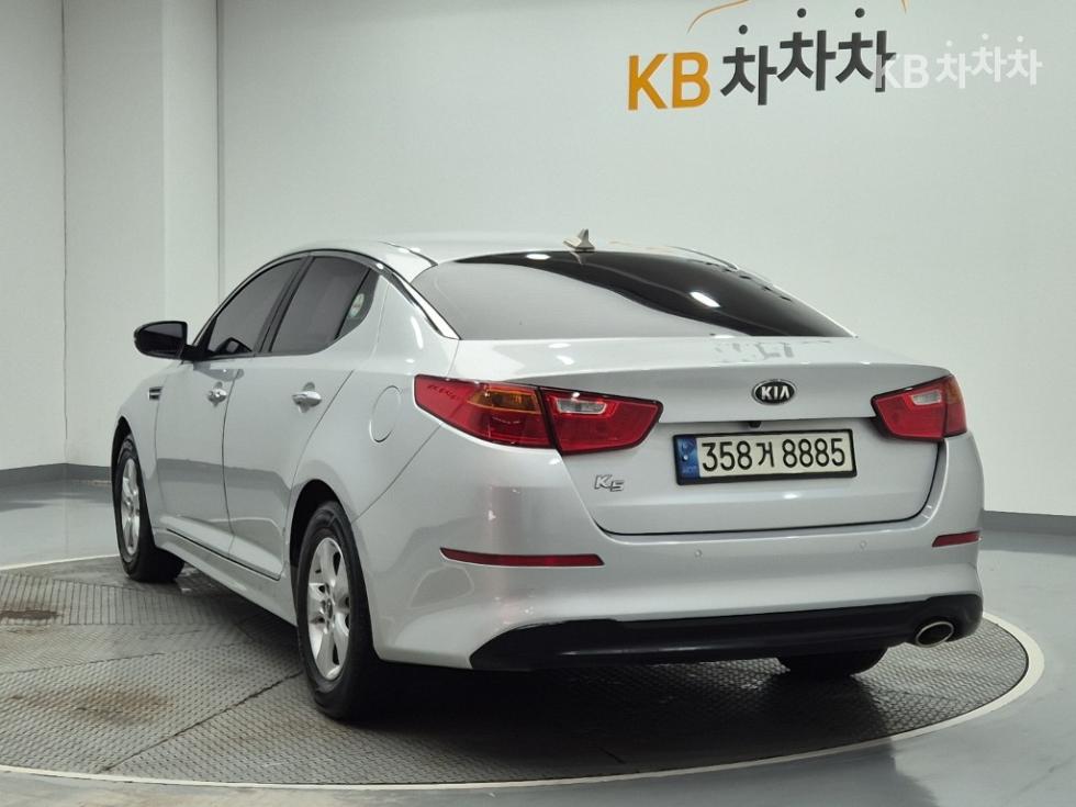 Kia K5 — miniaturë 2
