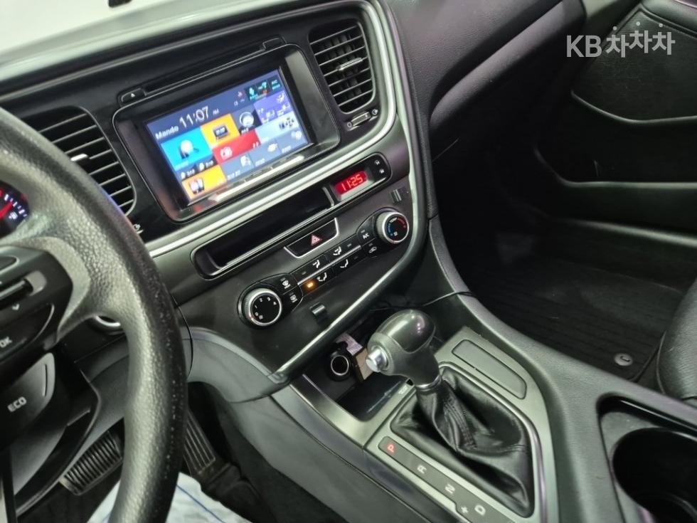 Kia K5 — miniaturë 10