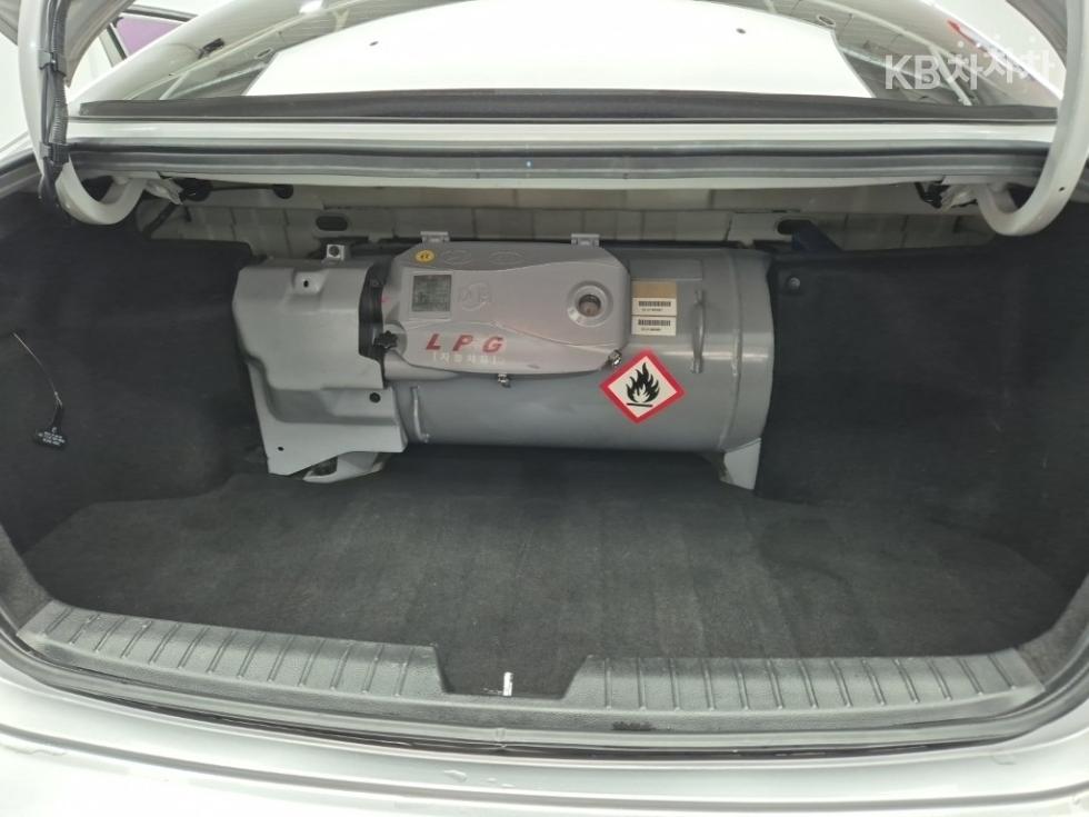 Kia K5 — miniaturë 18