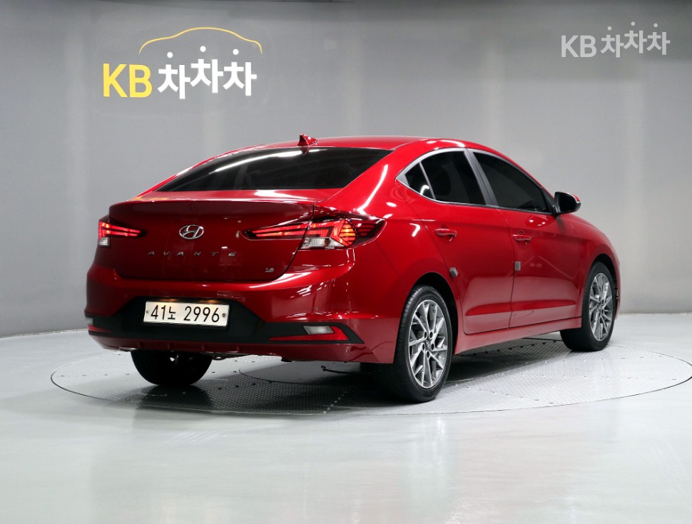 Hyundai Avante Style — фото 3