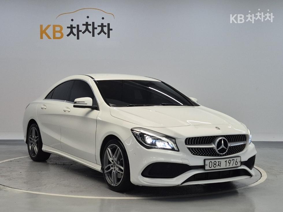 Mercedes-Benz CLA-Class AMG Line — фото 4
