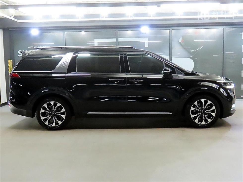 Kia Carnival SIGNATURE — фото 2