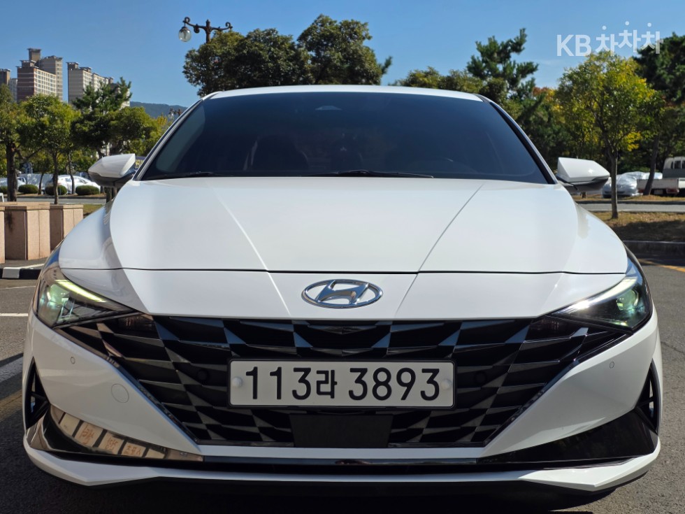 Hyundai Avante INSPIRATION — фото 1