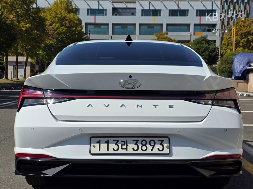 Hyundai Avante INSPIRATION — фото 2