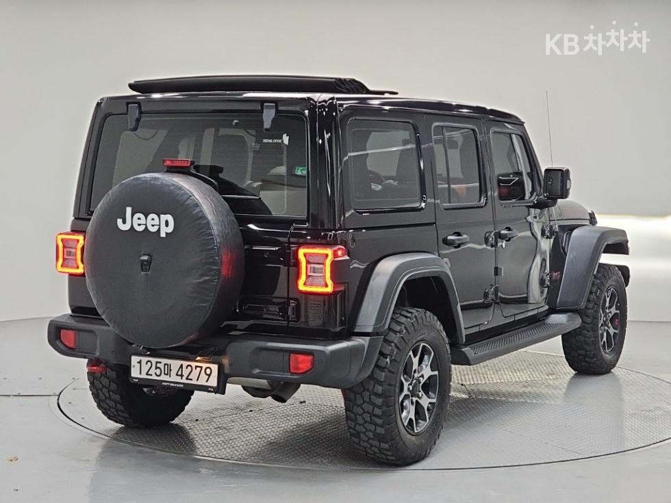 Jeep Wrangler BASE MODEL — фото 4