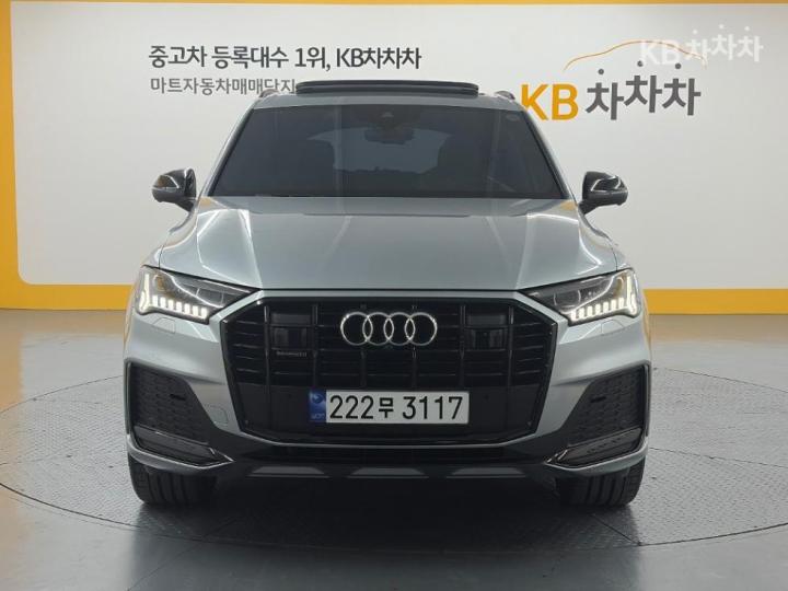 Audi Q7 — miniaturë 2