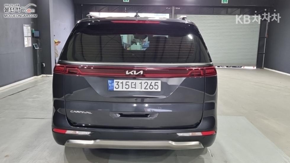 Kia Carnival SIGNATURE — фото 4