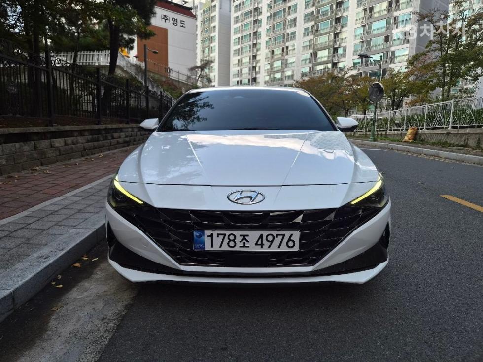 Hyundai Avante — фото 1