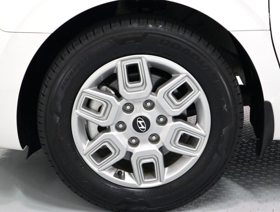 Hyundai Staria — miniaturë 18