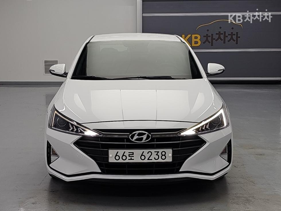 Hyundai Avante Style — фото 2