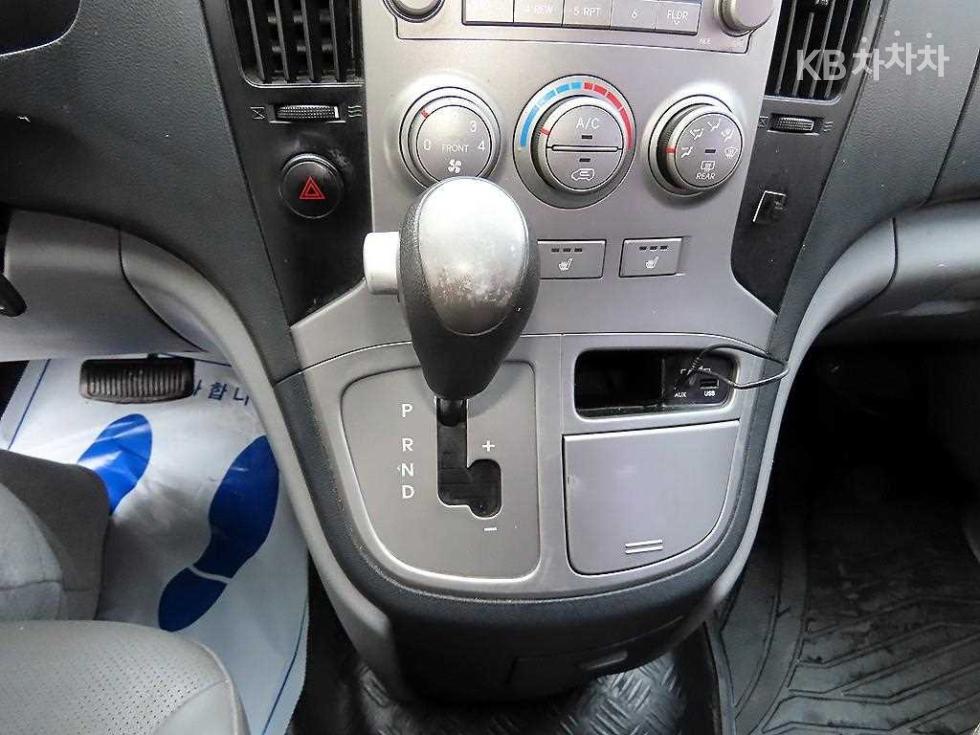 Hyundai Starex — miniaturë 10