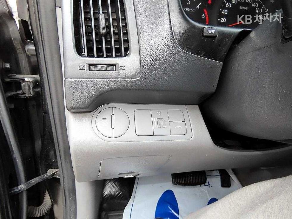 Hyundai Starex — miniaturë 12
