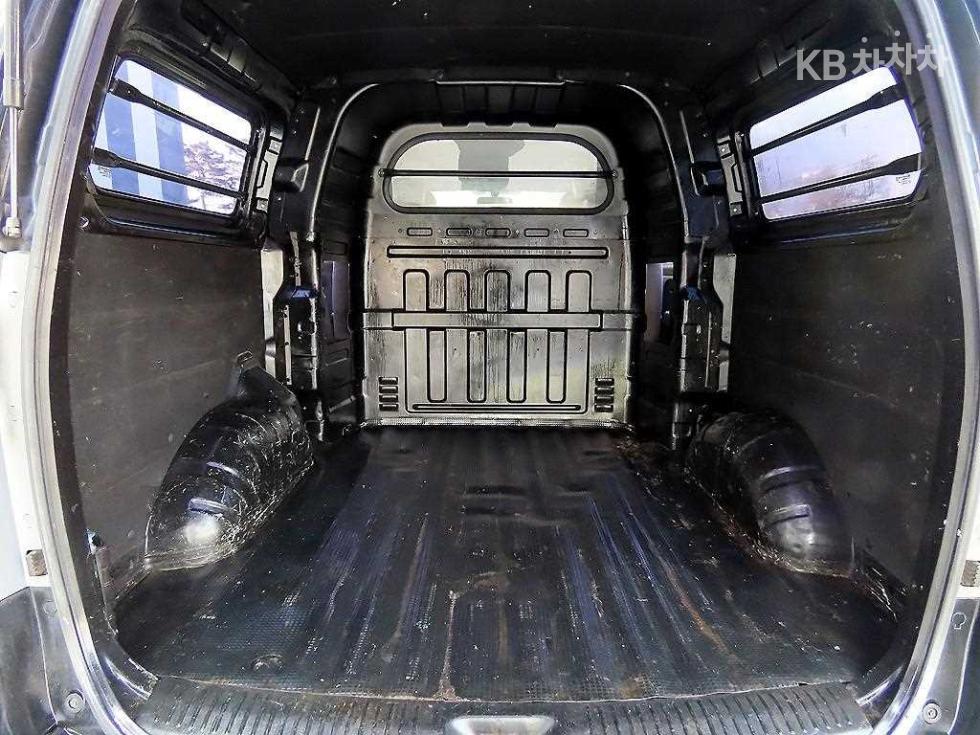 Hyundai Starex — miniaturë 17