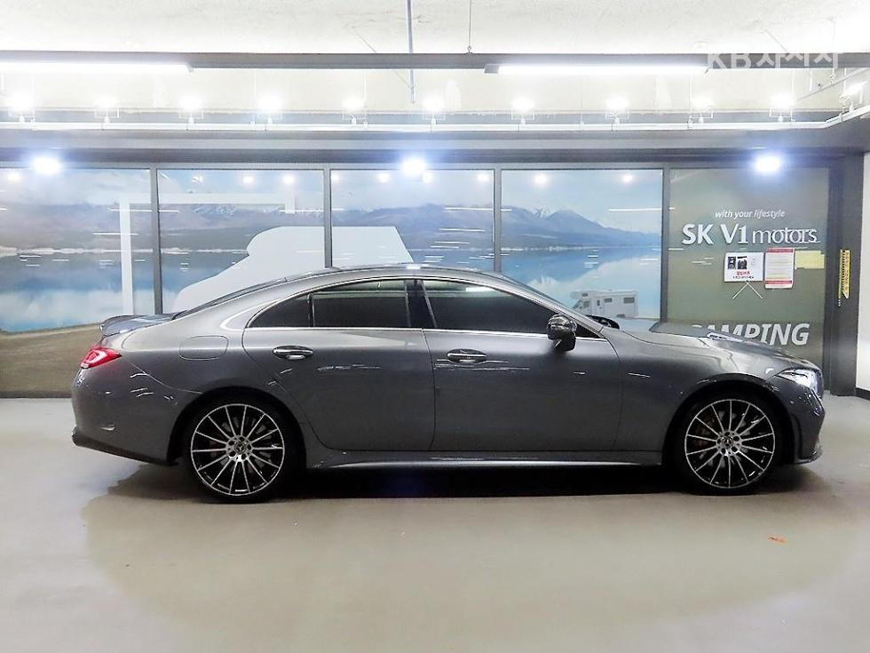 Mercedes-Benz CLS-Class AMG Line — фото 3