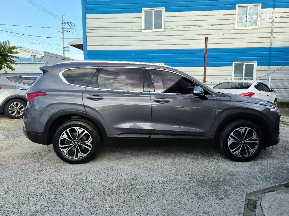 Hyundai Santa Fe EXCLUSIVE — фото 4