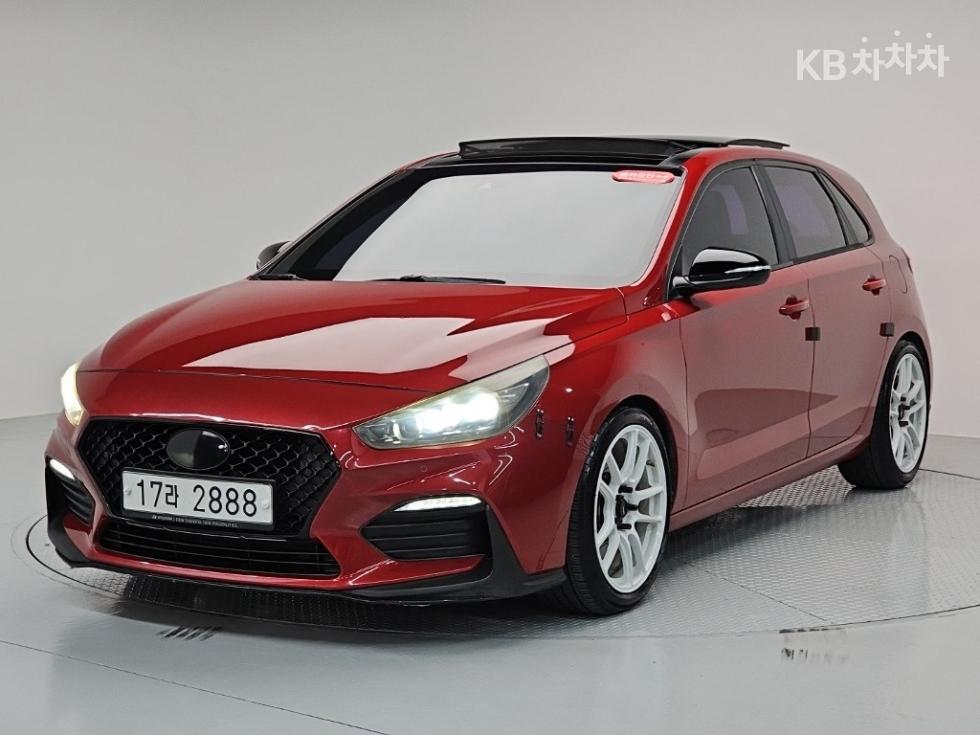 Hyundai i30 N Line — фото 1