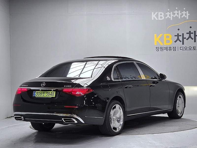 Mercedes-Benz S-Class BASE MODEL — фото 2