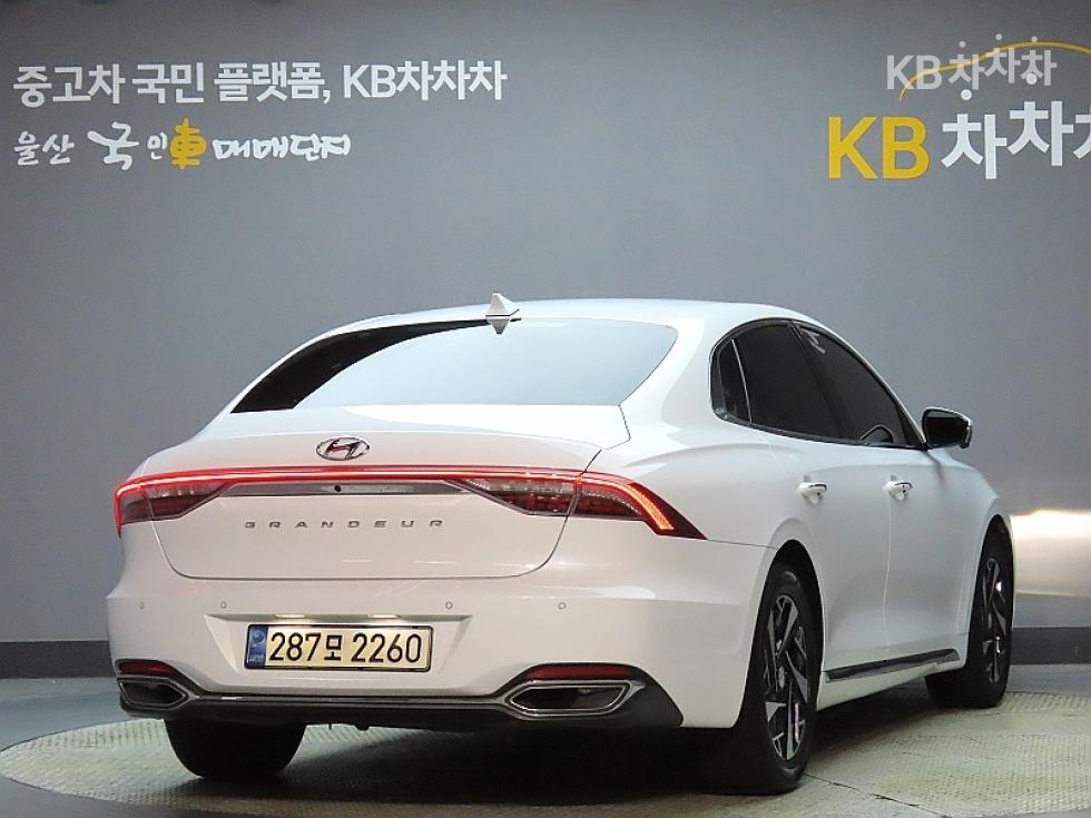 Hyundai Grandeur BASE MODEL — фото 2