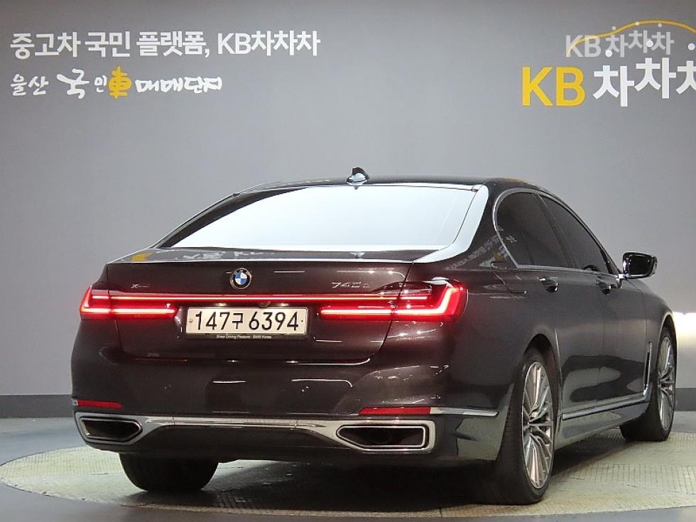 BMW 7 Series Design Pure Excellence — фото 2
