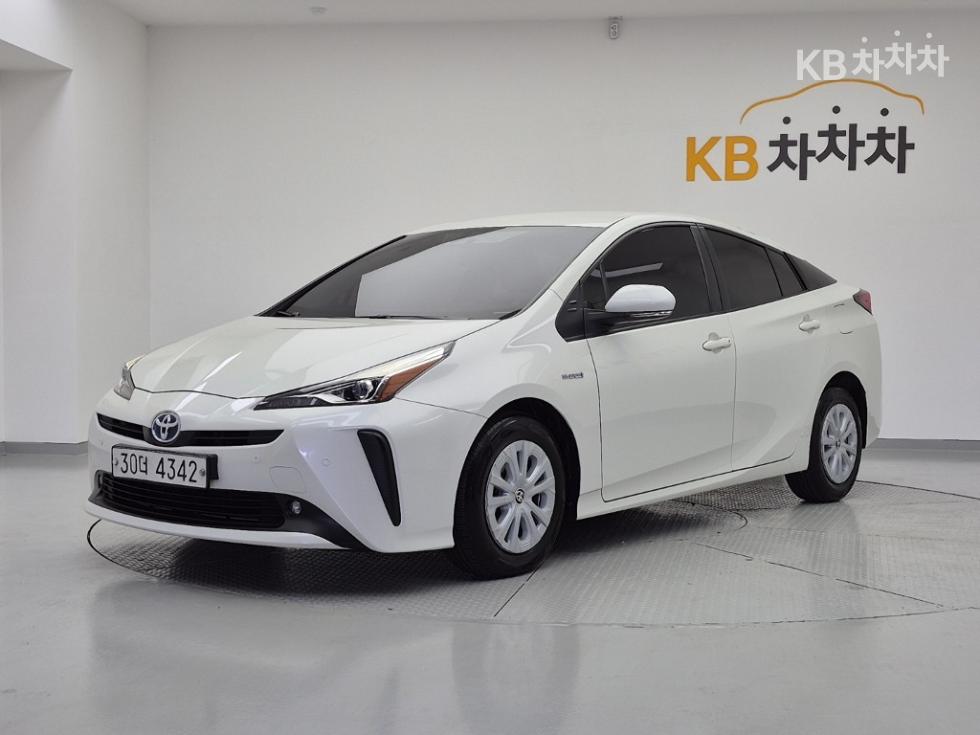 Toyota Prius BASE MODEL — фото 1