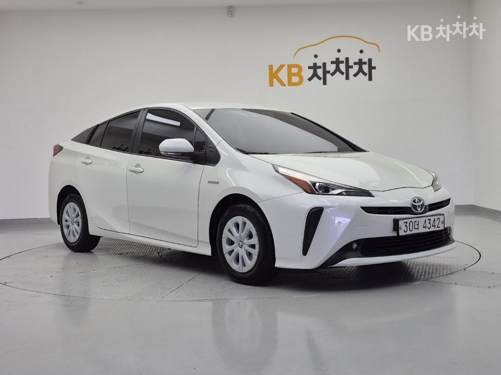 Toyota Prius BASE MODEL — фото 2