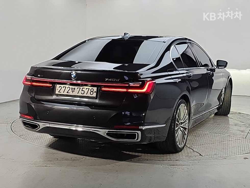 BMW 7 Series Design Pure Excellence — фото 4