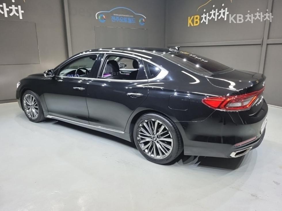 Hyundai Grandeur BASE MODEL — фото 4