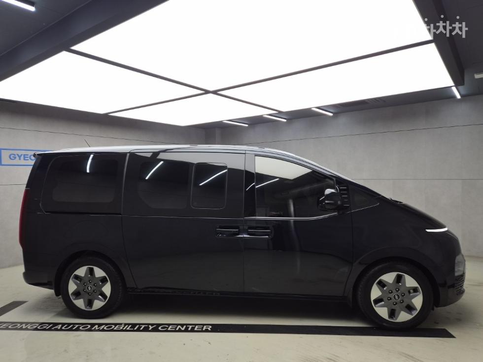 Hyundai Staria — фото 2