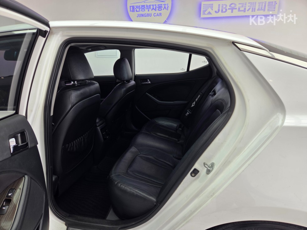 Kia K5 — miniaturë 6
