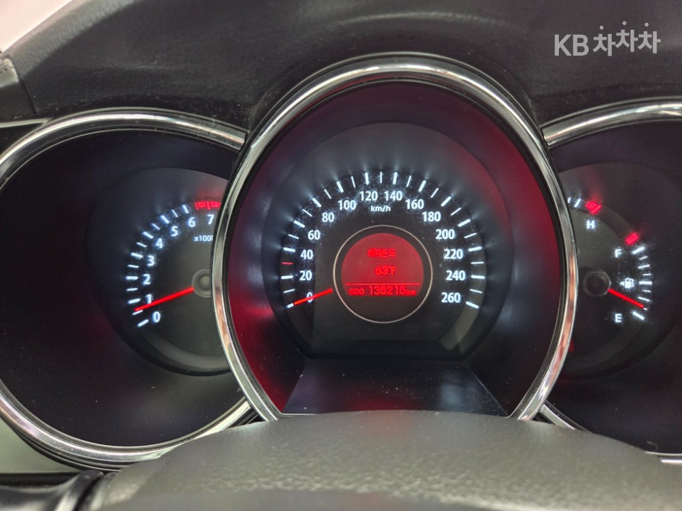 Kia K5 — miniaturë 14