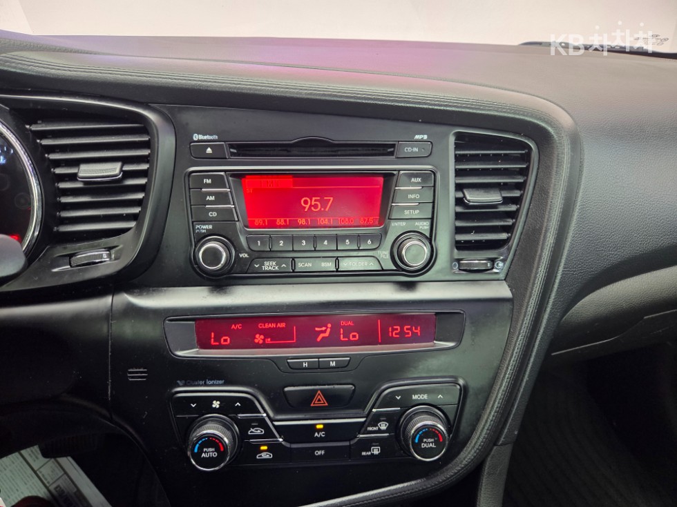 Kia K5 — miniaturë 16